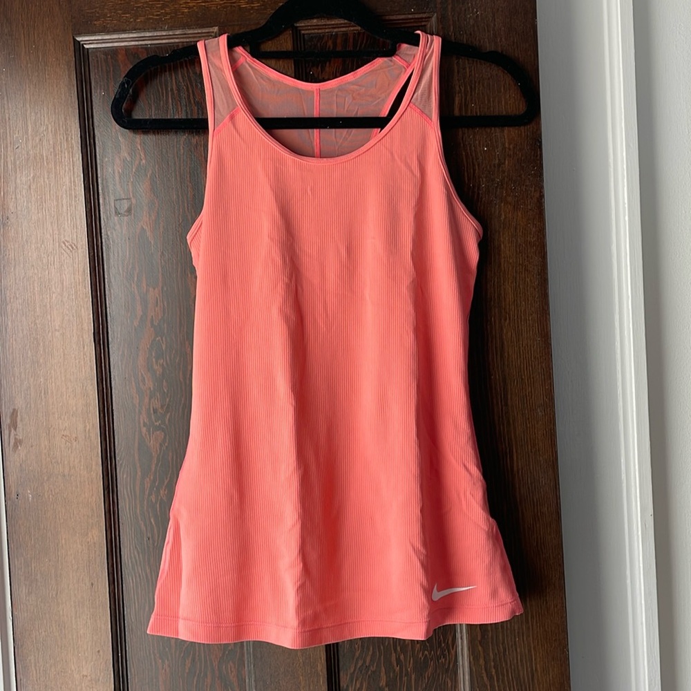 Nike workout tank